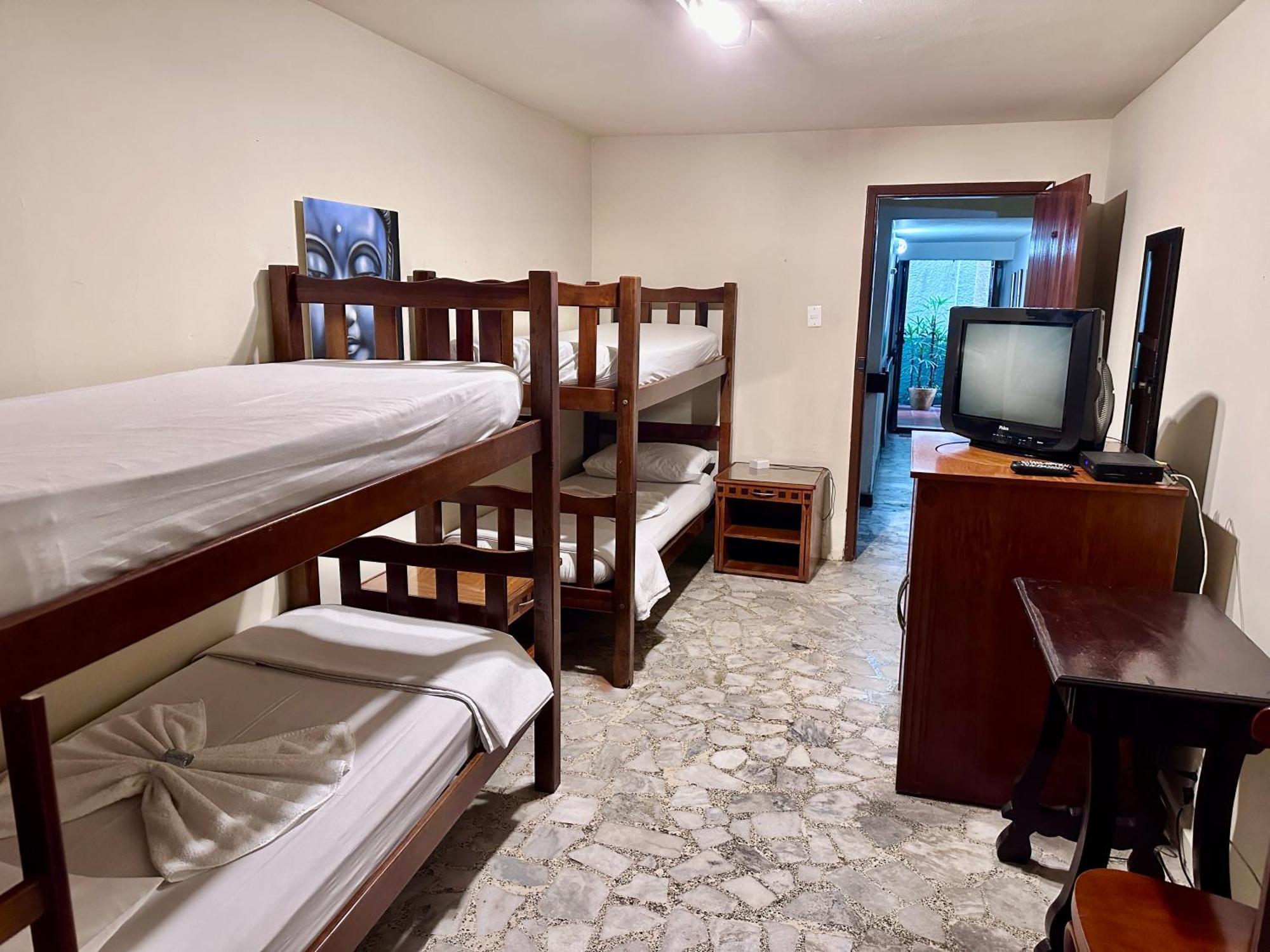 E Barra Da Tijuca Hostel *